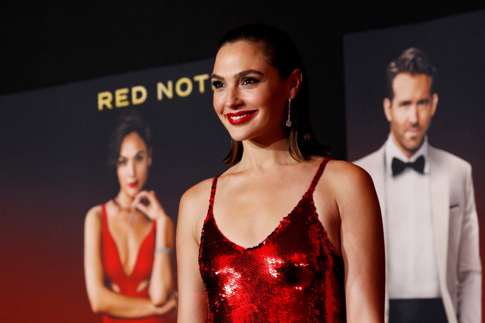 gal-gadot-sexy-red-notice-thefappening-cfd-1 gal gadot sexy red notice thefappening cfd 1