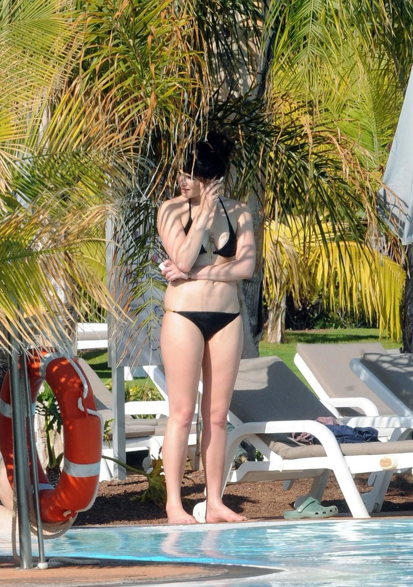 gemma-arterton-thefappening-cfd-3 gemma arterton thefappening cfd 3