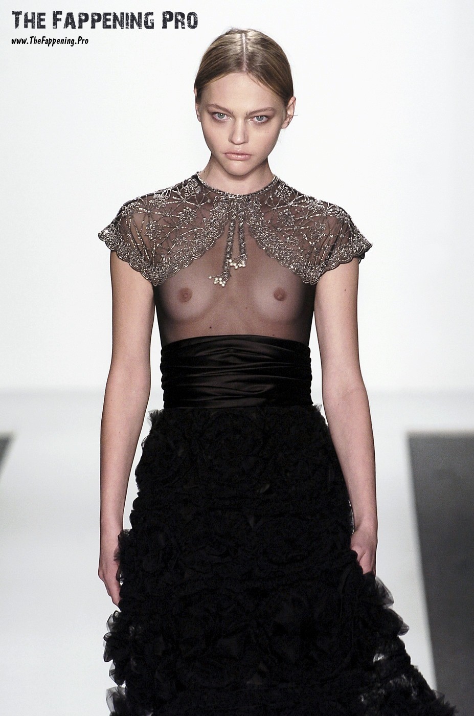gemma-ward-nude-thefappening-cfd-12 Gemma Ward See Through Nudity