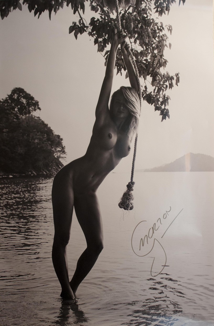 genevieve-morton-23-topless-thefappening-pro_ genevieve morton 23 topless thefappening pro