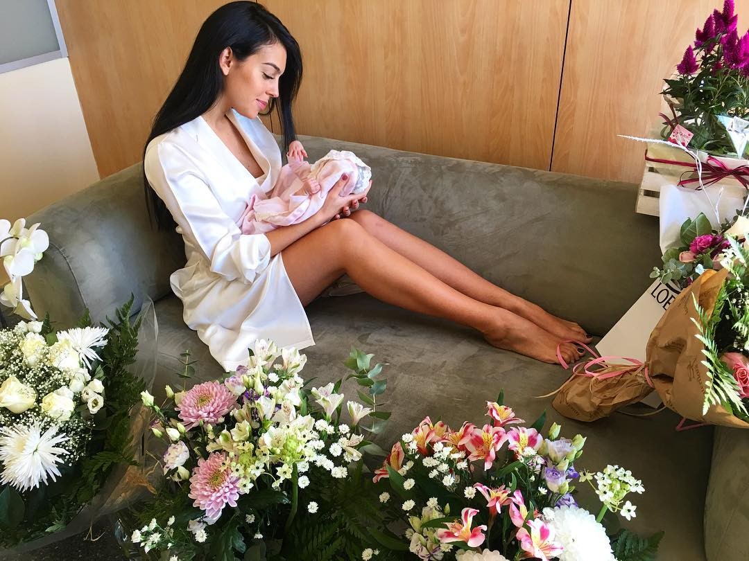 georgina-rodriguez-sexy-4 georgina rodriguez sexy 4