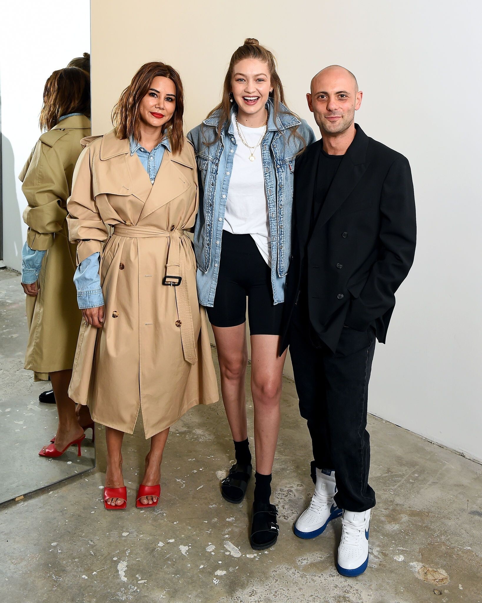gigi-hadid-hot-denim-levis-collaboration-4 gigi hadid hot denim levis collaboration 4