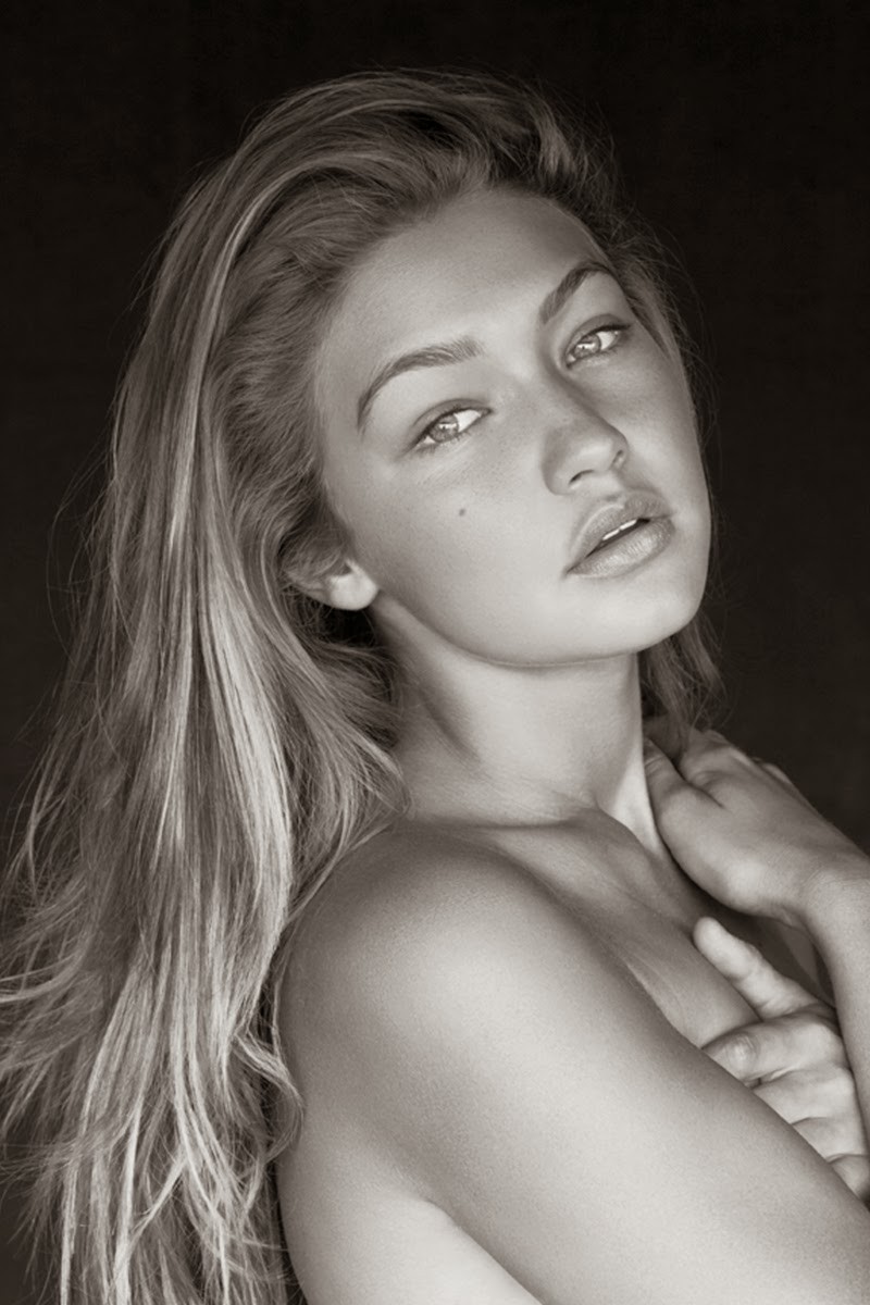 gigi-hadid-nude-sexy-51 gigi-hadid-nude-sexy-51