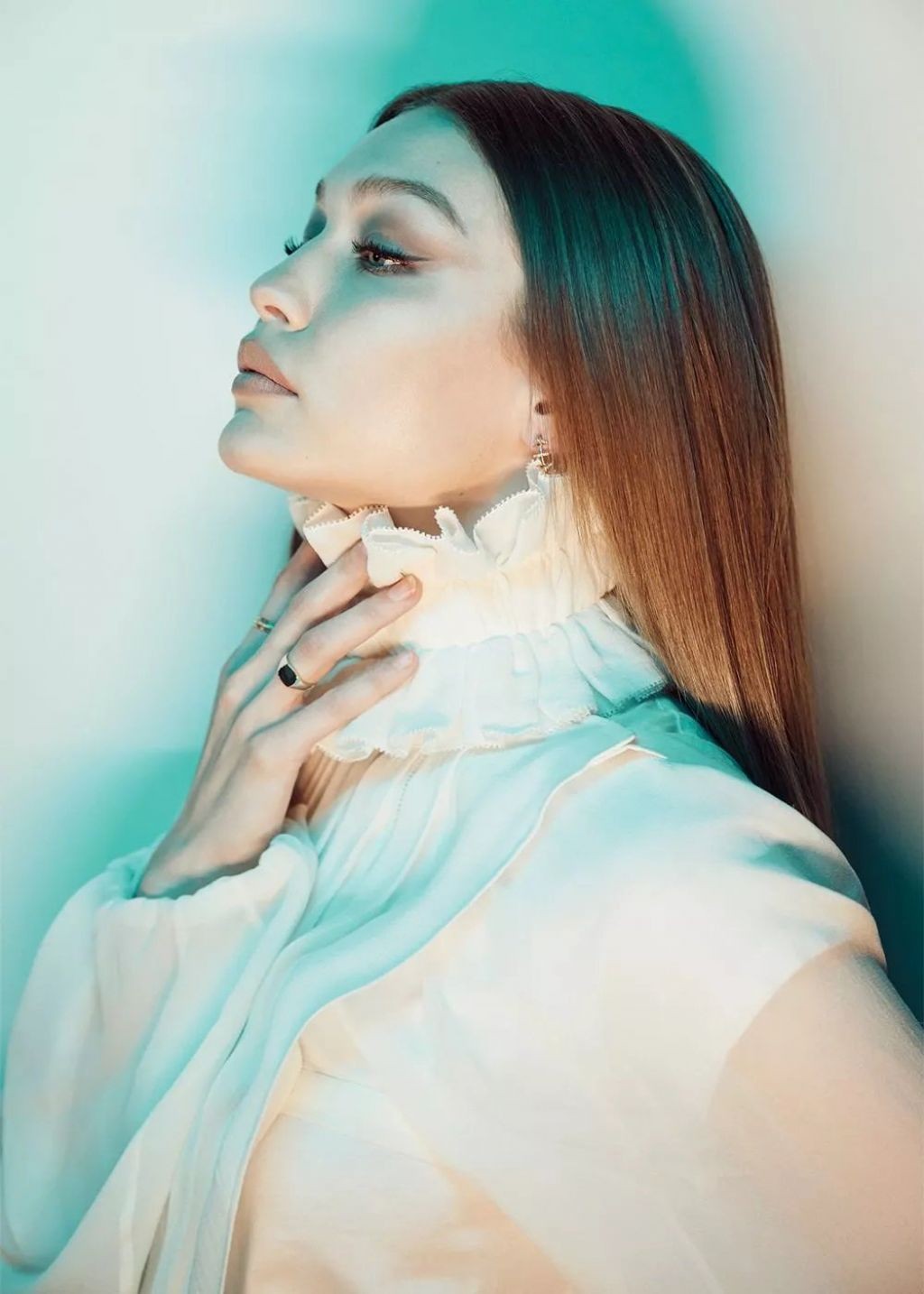 gigi-hadid-sexy-variety-april-2019-6 gigi hadid sexy variety april 2019 6
