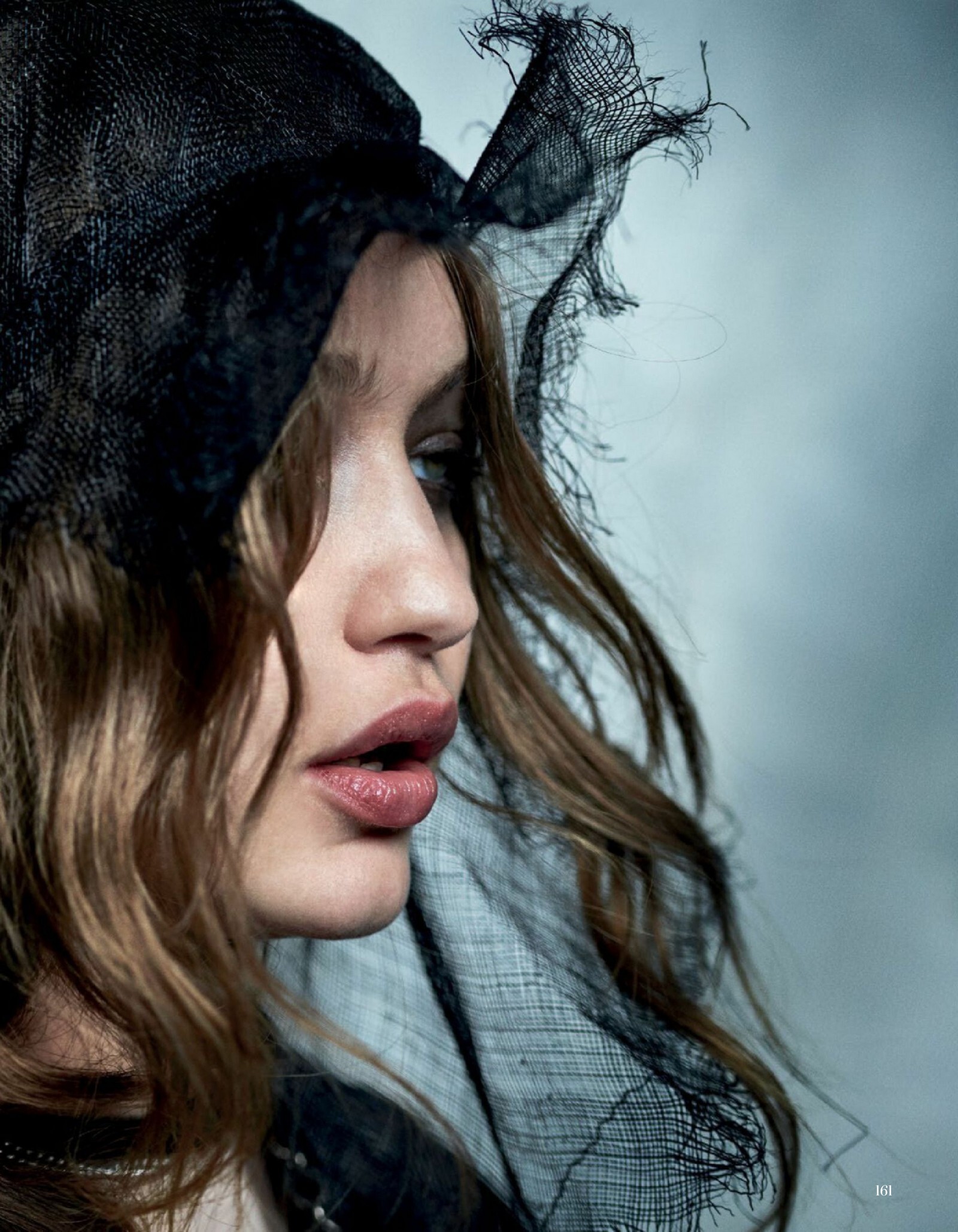 gigi-hadid-sexy-vogue-arabia-20 gigi hadid sexy vogue arabia 20