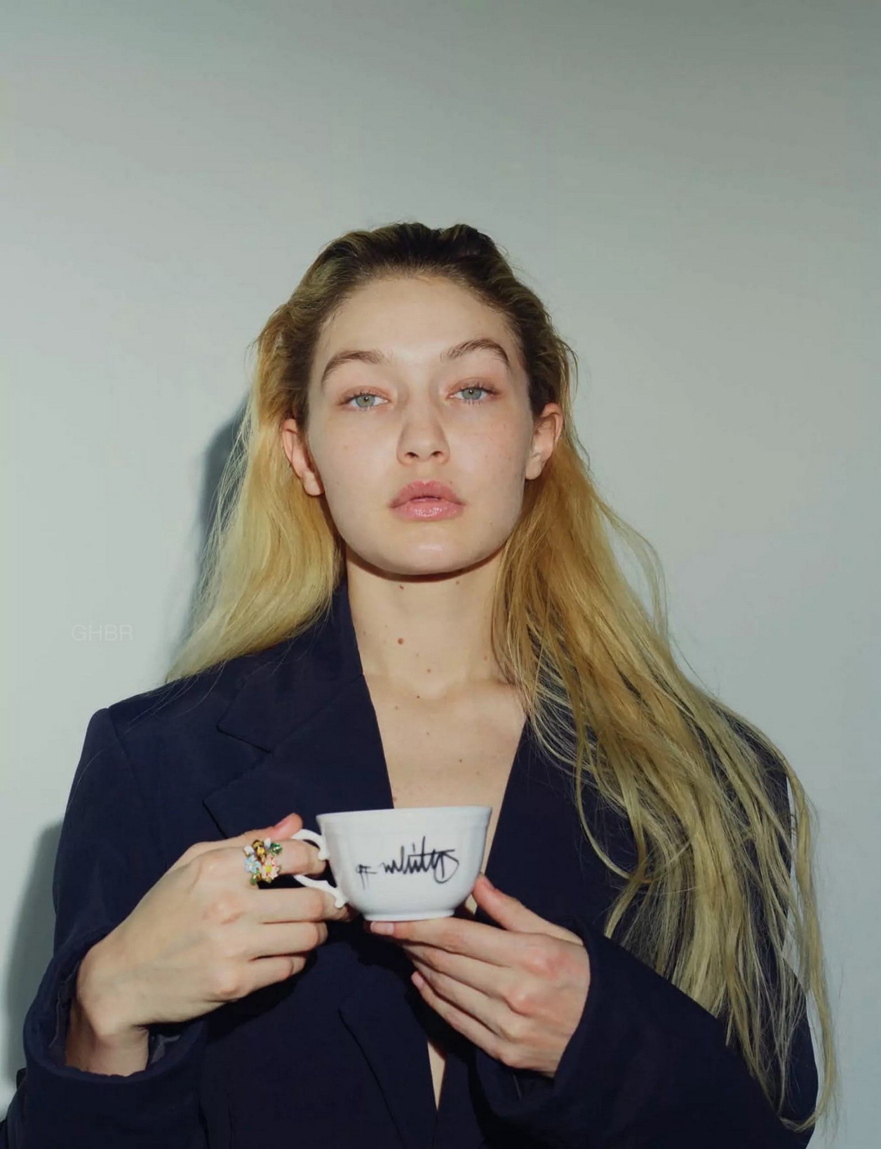 gigi-hadid-topless-sexy-thefappening-cfd-5 gigi hadid topless sexy thefappening cfd 5