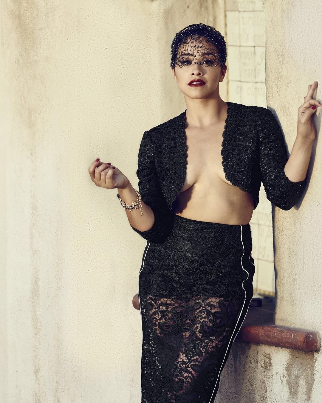 gina-rodriguez-nude-sexy-9 Gina Rodriguez Topless