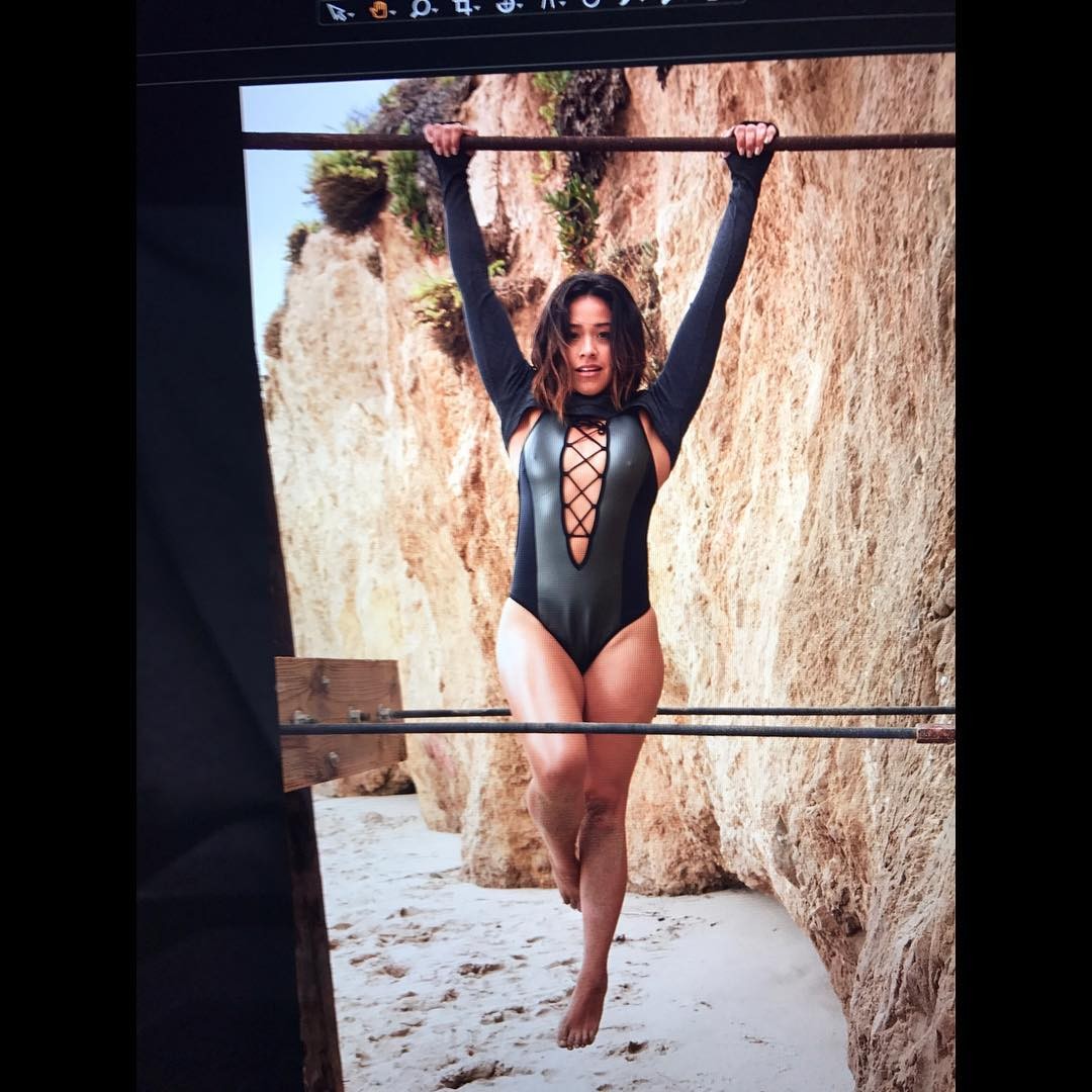 gina-rodriguez-sexy-2019-17 gina rodriguez sexy 2019 17