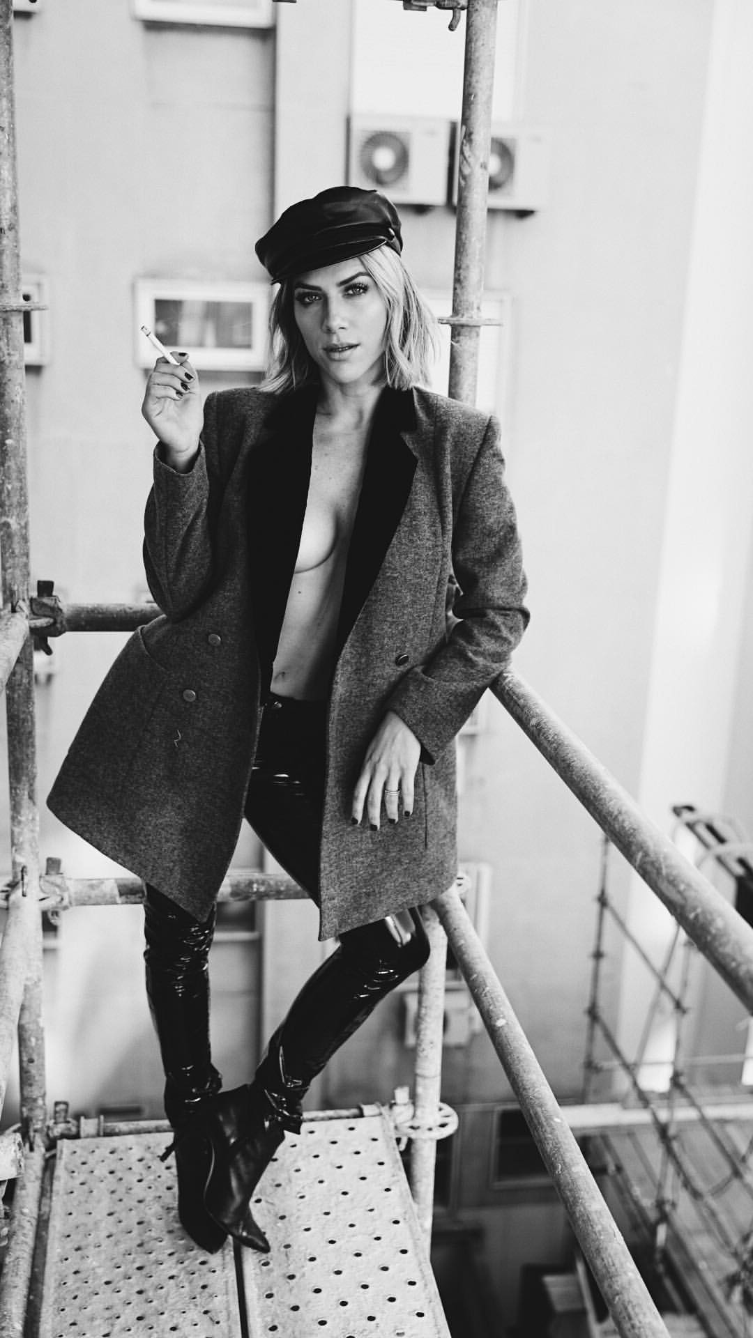 giovanna-ewbank-topless-the-fappening-pro-8 giovanna ewbank topless the fappening pro 8