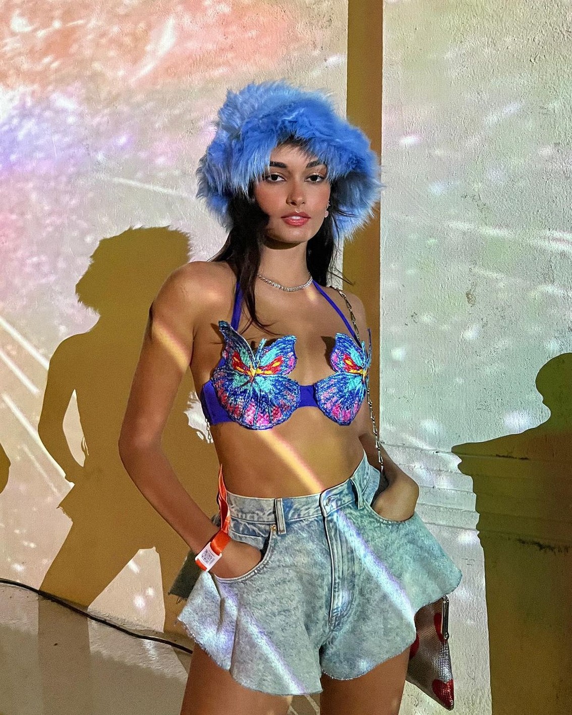 gizele-oliveira-hot-new-year-look-thefappening-cfd-2 Gizele Oliveira Hot