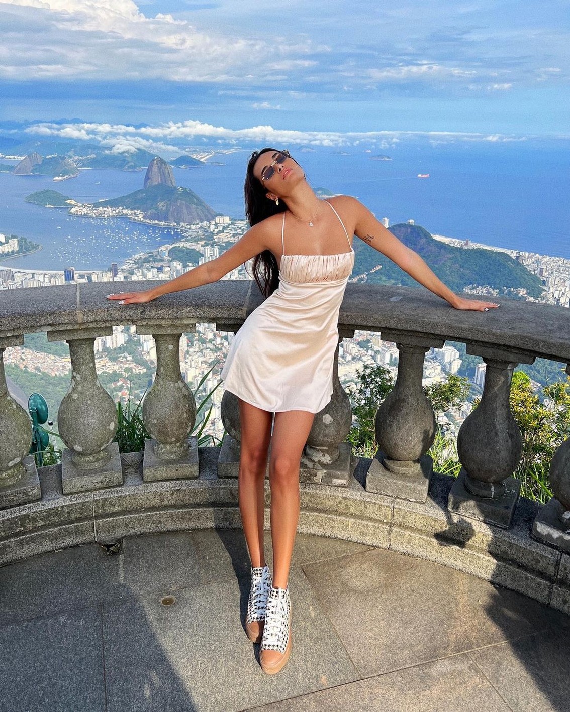 gizele-oliveira-sexy-legs-thefappening-cfd-6-1 Gizele Oliveira Legs