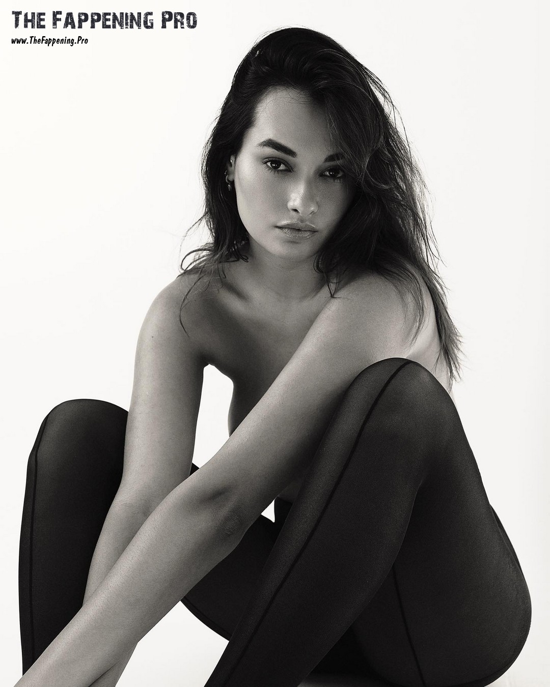 gizele-oliveira-topless-thefappening-cfd-4 Gizele Oliveira Naked