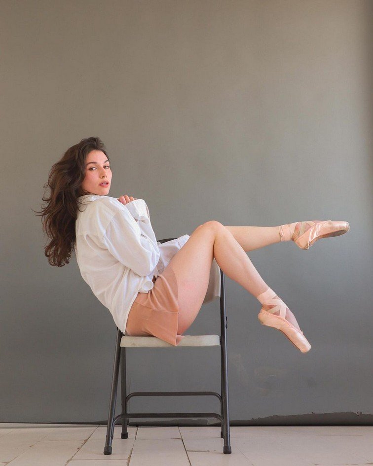 grace-caroline-currey-ballerina-thefappening-cfd-3 Grace Fulton Sexy Ballerina