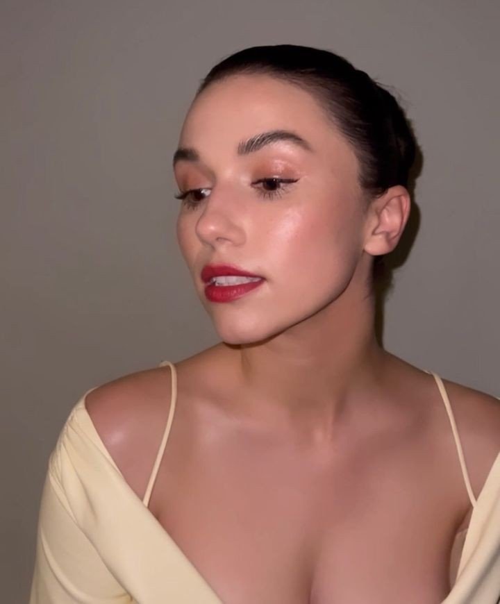 grace-caroline-currey-selfie-thefappening-cfd-4 grace caroline currey selfie thefappening cfd 4