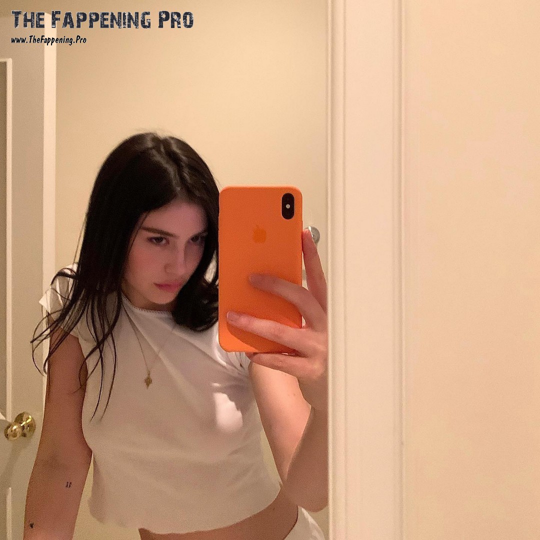 gracie-abrams-sexy-thefappening-cfd-13 gracie abrams sexy thefappening cfd 13