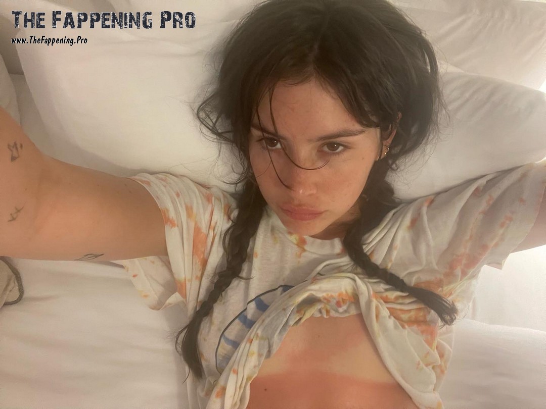 gracie-abrams-sexy-thefappening-cfd-16 Gracie Abrams Tanlines