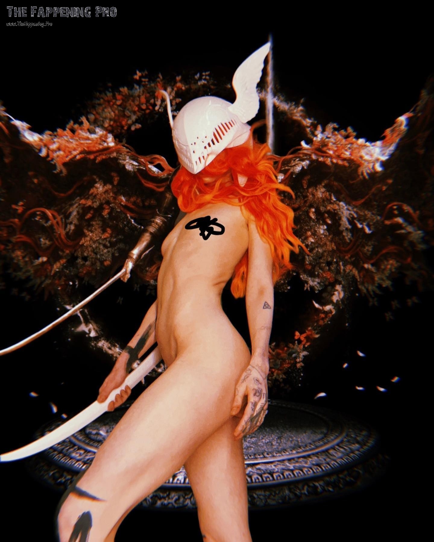 grimes-nude-sexy-thefappening-cfd-17 grimes nude sexy thefappening cfd 17