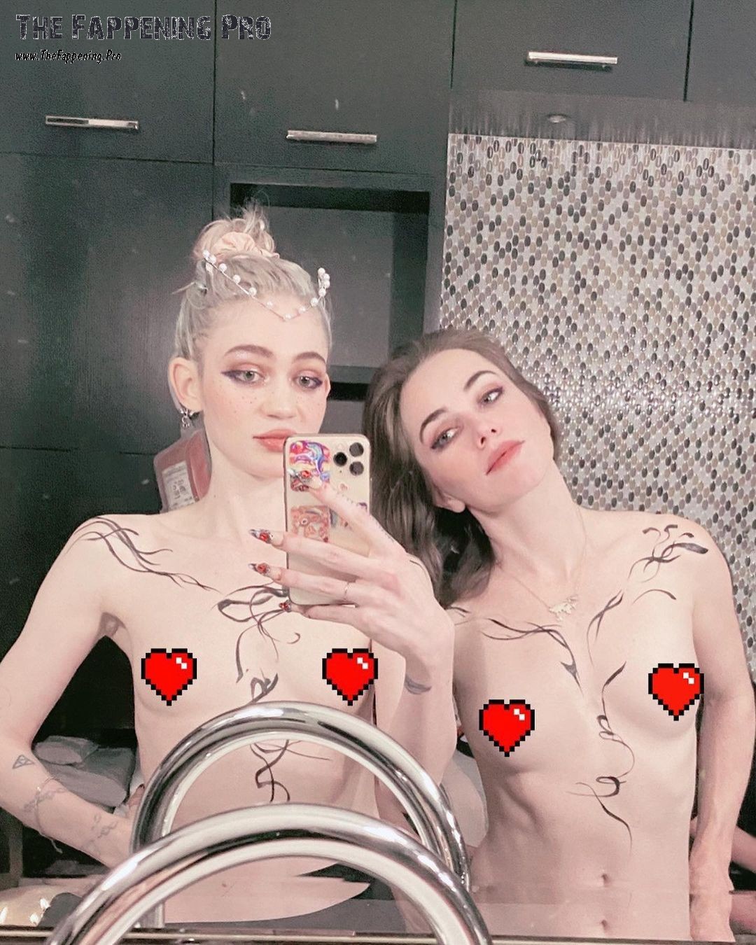 grimes-nude-sexy-thefappening-cfd-6 Grimes Leaked Nudes