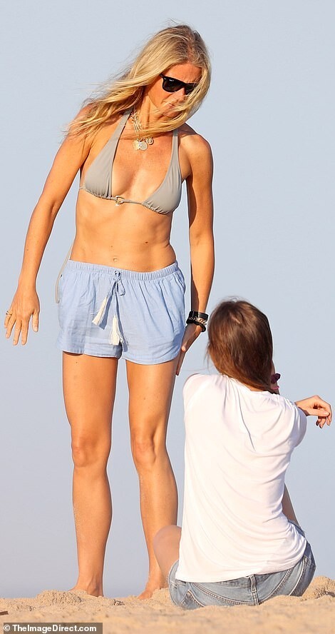 gwyneth-paltrow-sexy-thefappening-cfd-3 gwyneth paltrow sexy thefappening cfd 3