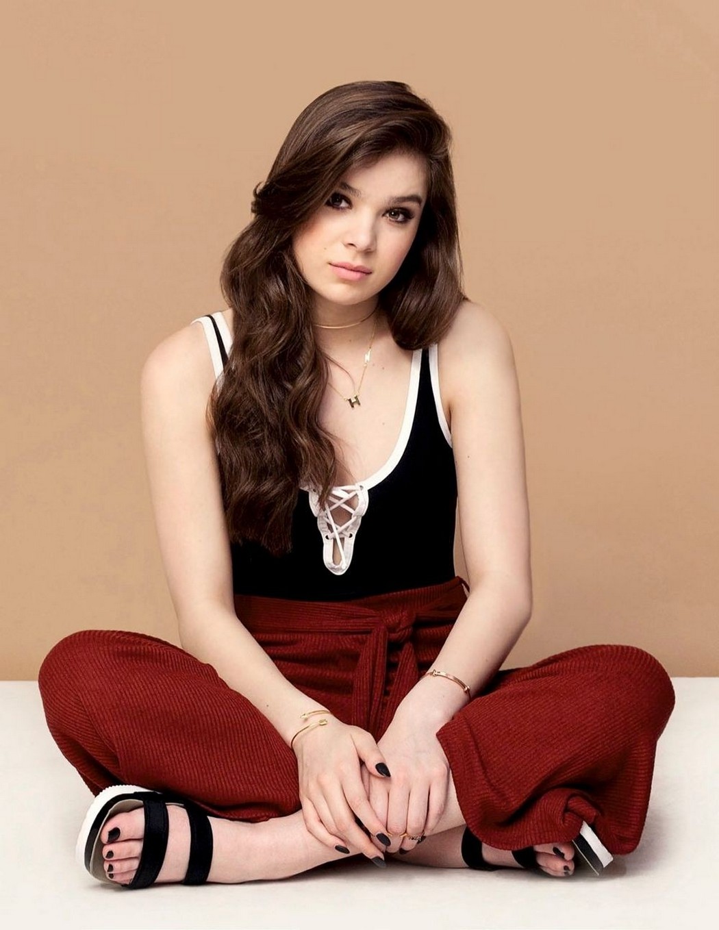 hailee-steinfeld-feet-thefappening-cfd-1 hailee steinfeld feet thefappening cfd 1