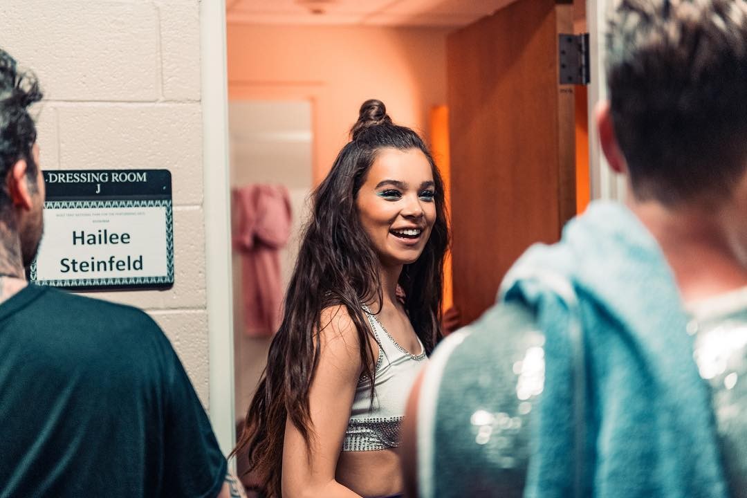 hailee-steinfeld-nude-sexy-22 hailee steinfeld nude sexy 22