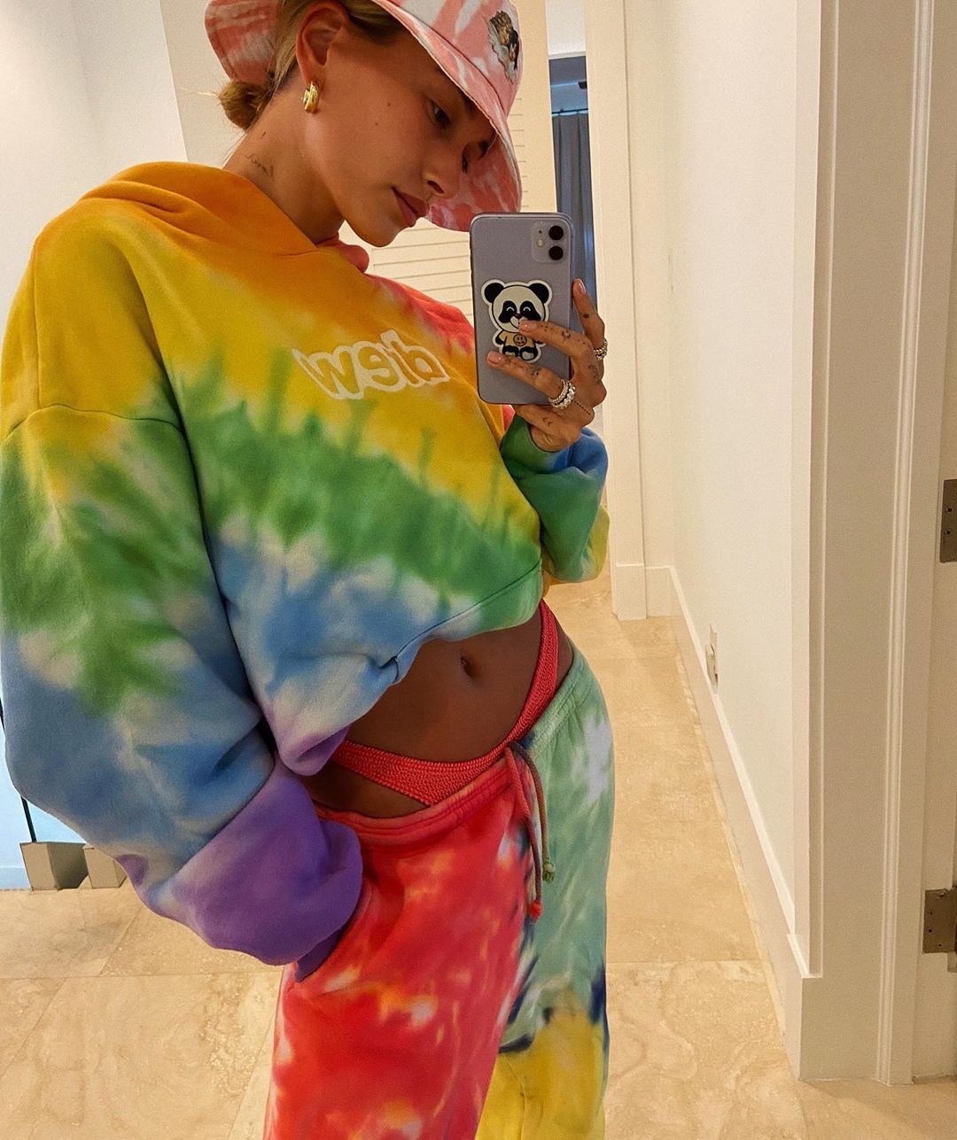 hailey-bieber-sexy-in-a-drew-house-thefappening-pro-10 hailey bieber sexy in a drew house thefappening pro 10