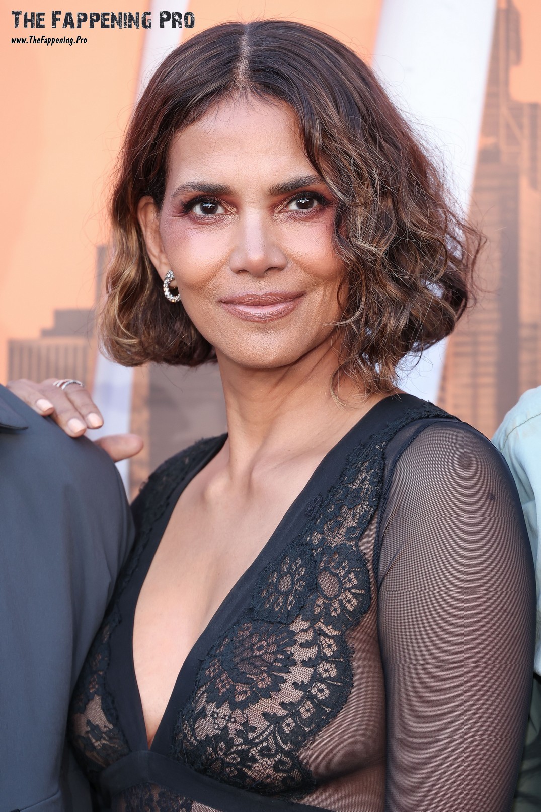 halle-berry-sexy-thefappening-cfd-18 Halle Berry