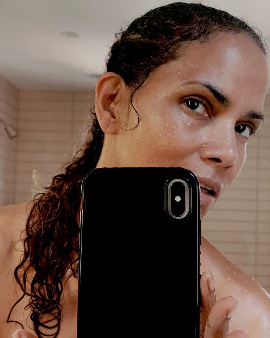 halle-berry-topless-end-of-summer-2020-thefappening-cfd-2 halle berry topless end of summer 2020 thefappening cfd 2