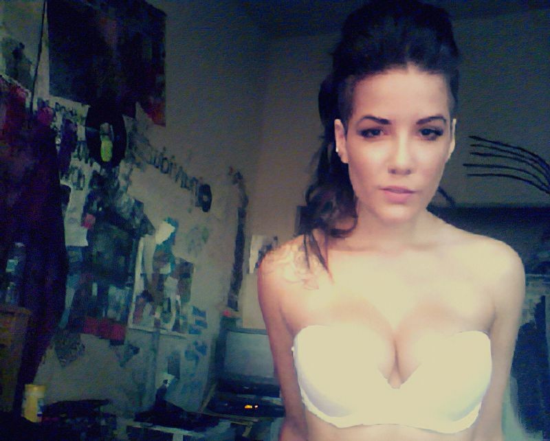 halsey-nude-leaked-thefappening-cfd-4 Halsey Selfie
