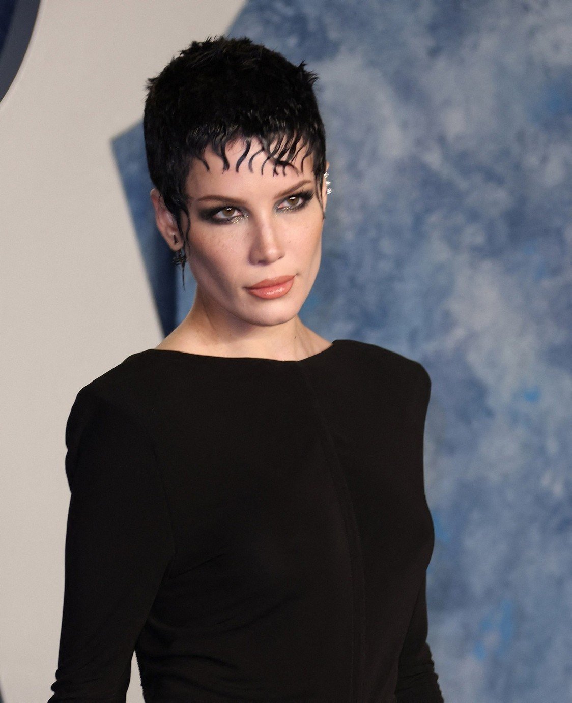 halsey-tits-thefappening-cfd-11 Halsey Fappening