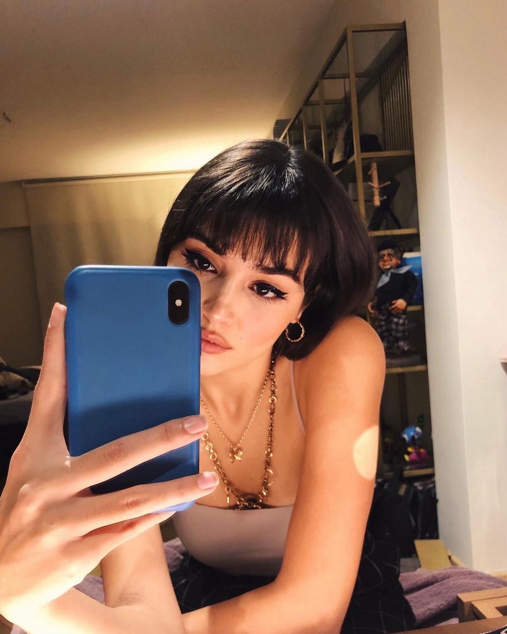 hande-ercel-hot-selfie-thefappening-cfd-2 Hande Ercel Private Selfie