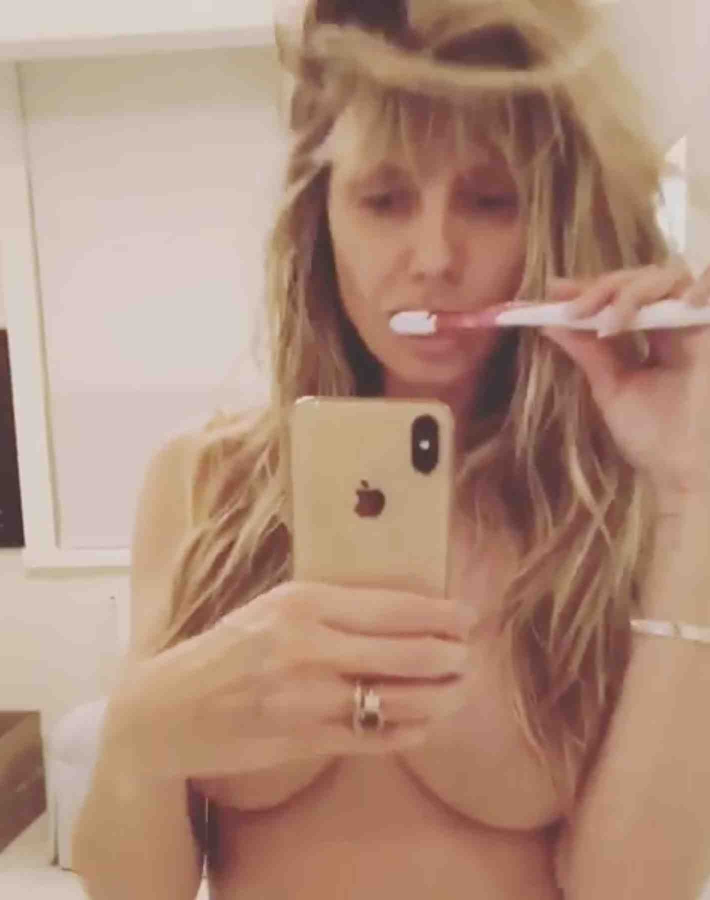 heidi-klum-topless-6 heidi klum topless 6