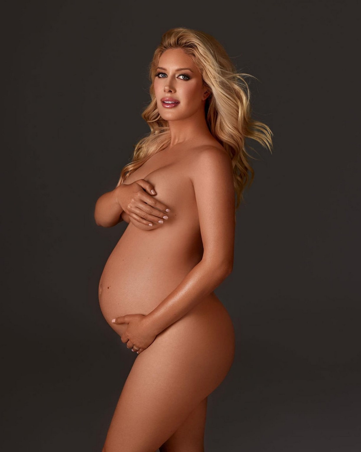 heidi-pratt-nude-pregnant-thefappening-cfd-3 Heidi Pratt NUde