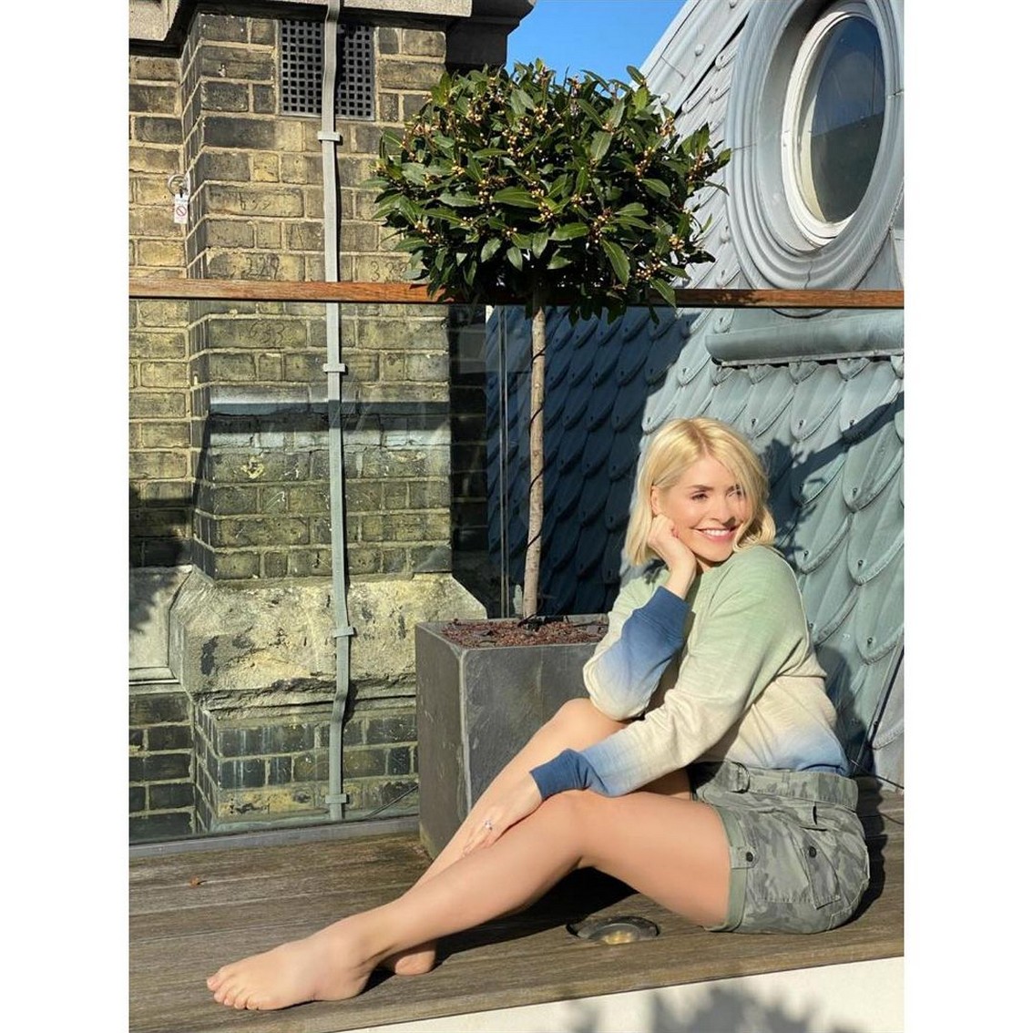 holly-willoughby-sexy-thefappening-cfd-1-1 Holly Willoughby Feet