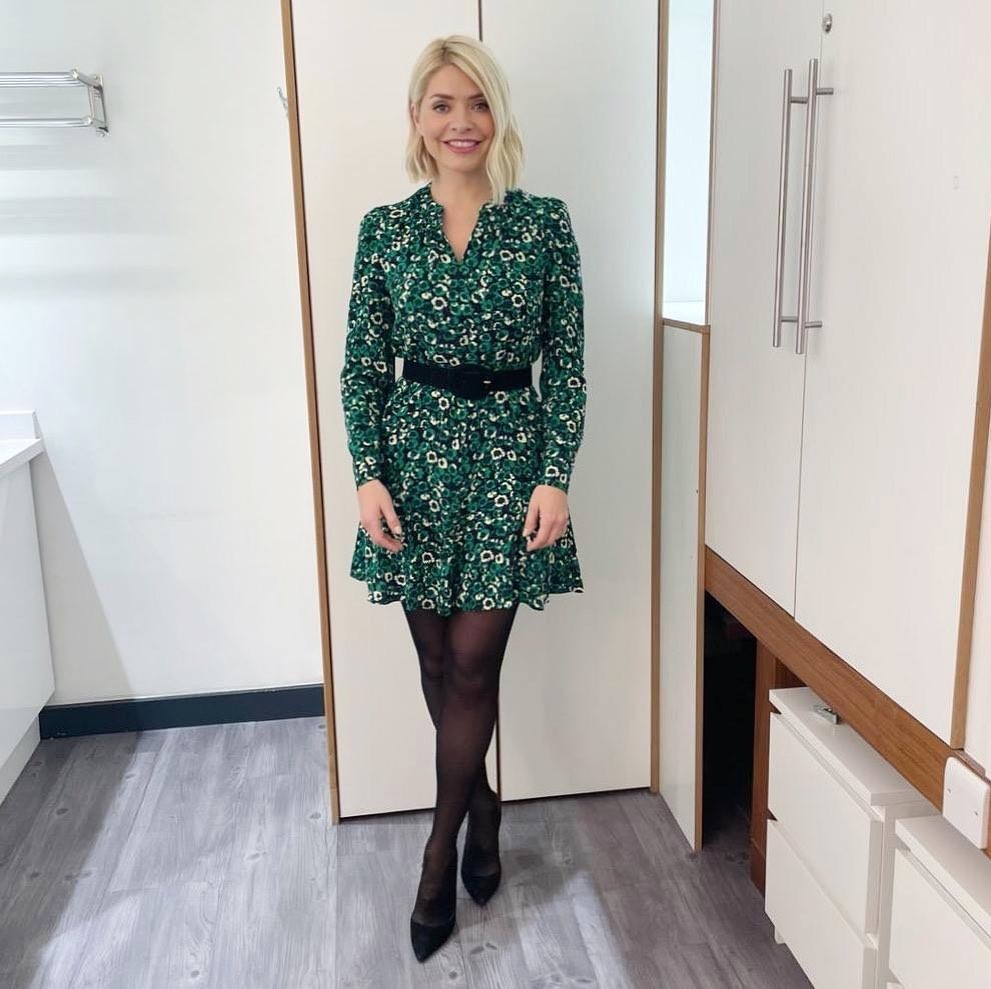 holly-willoughby-sexy-thefappening-cfd-1 Holly Willoughby In Pantyhose