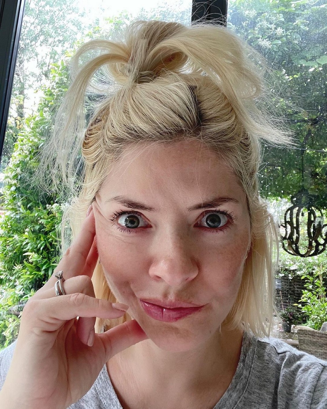 holly-willoughby-sexy-thefappening-cfd-17 holly willoughby sexy thefappening cfd 17