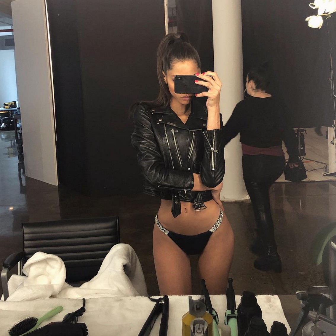 home-made-selfie-of-yasmin-wijnaldum-thefappening-cfd-5 Home Made Selfie Of Yasmin Wijnaldum