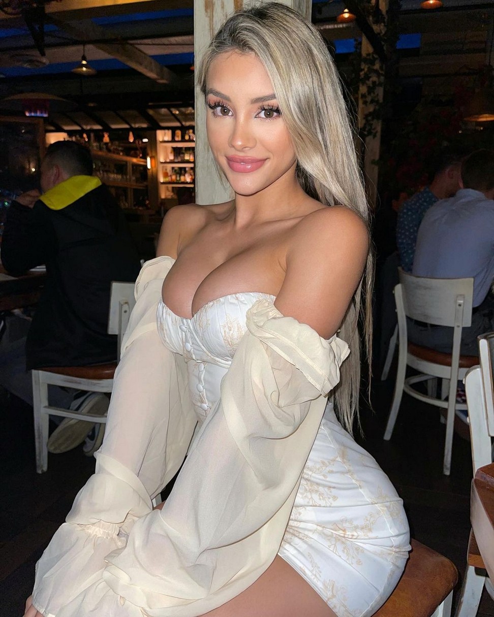 hot-photos-of-mariana-morais-that-you-never-seen-before-thefappening-cfd-15 Mariana Morais Sexy In Dress