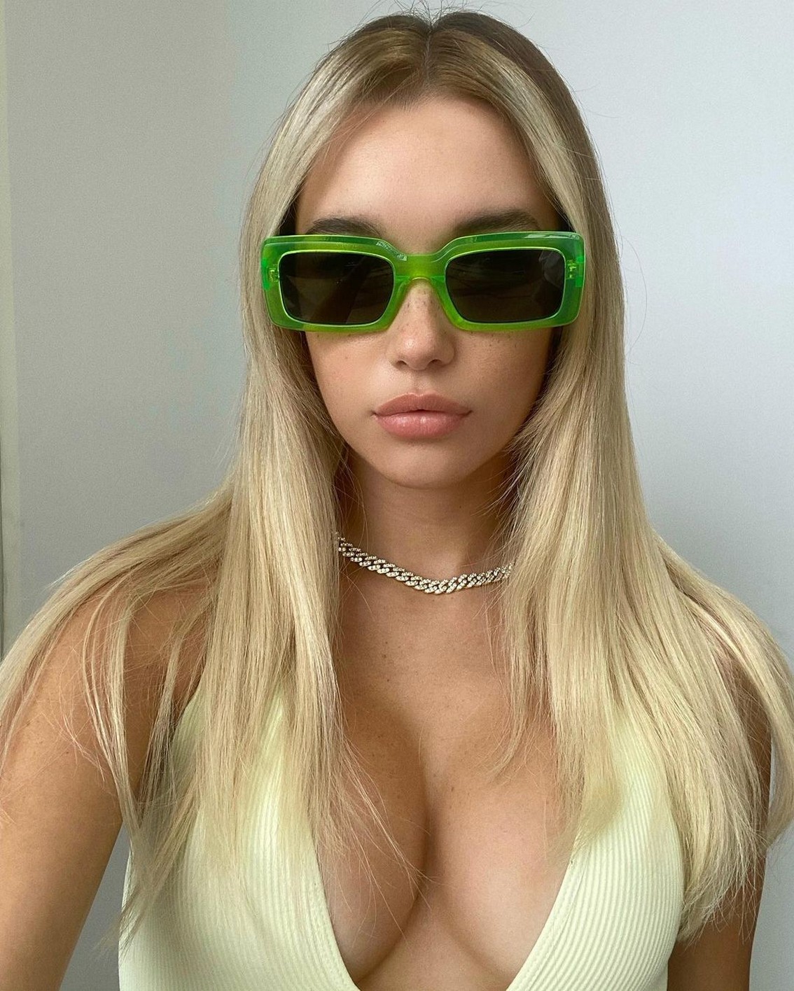 hot-photos-of-sarah-snyder-thefappening-cfd-24 Sarah Snyder Tits