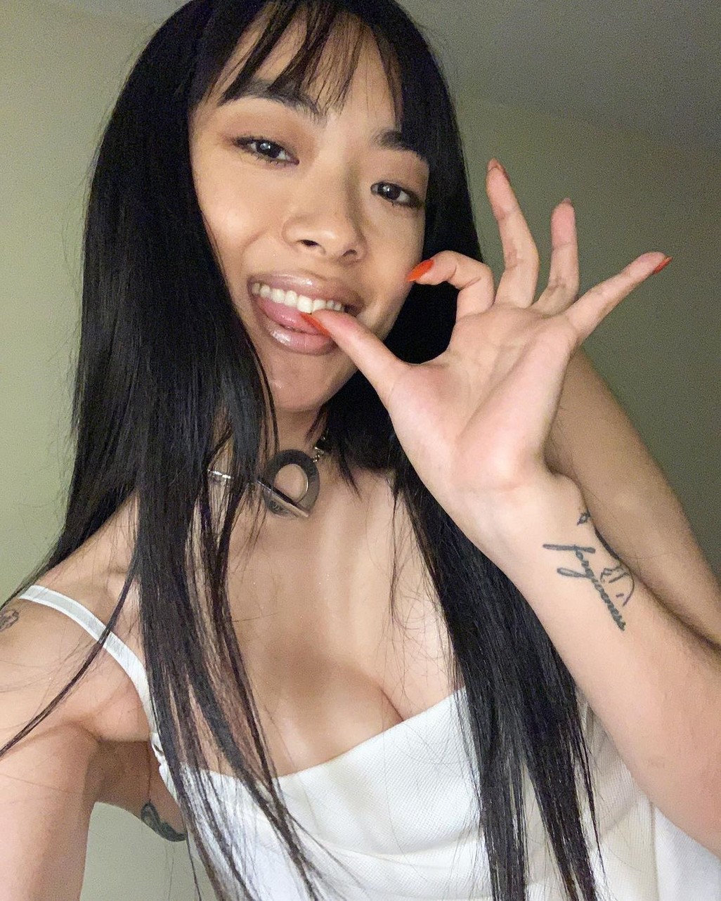 hot-selfie-of-rina-sawayama-thefappening-cfd-2 hot selfie of rina sawayama thefappening cfd 2