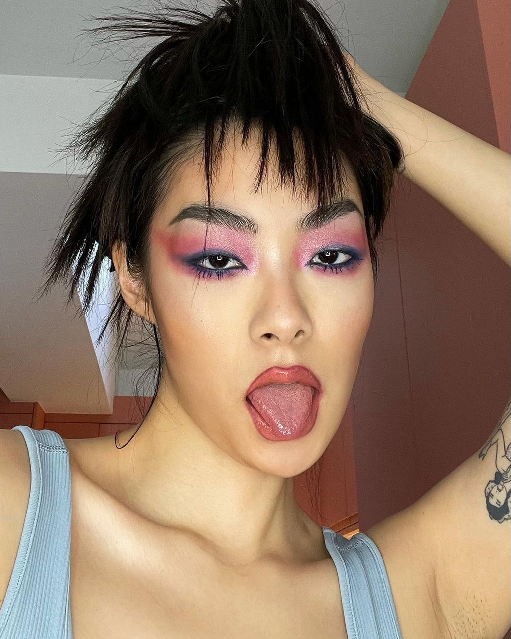 hot-selfie-of-rina-sawayama-thefappening-cfd-6 hot selfie of rina sawayama thefappening cfd 6