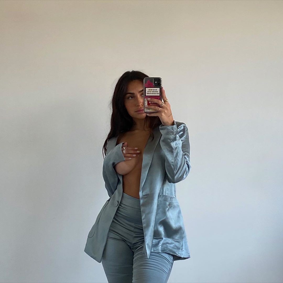 hot-selfies-by-claudia-tihan-thefappening-pro-22 hot selfies by claudia tihan thefappening pro 22