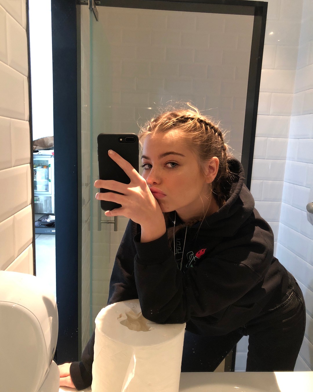 hot-selfies-of-kate-li-thefappening-pro-5 hot selfies of kate li thefappening pro 5