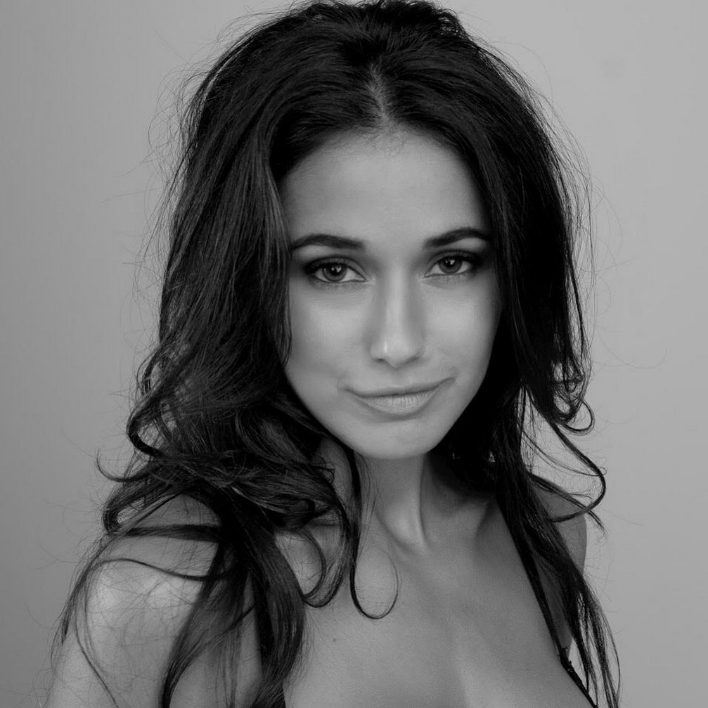 hottest-selfie-of-emmanuelle-chriqui-thefappening-cfd-5 hottest selfie of emmanuelle chriqui thefappening cfd 5