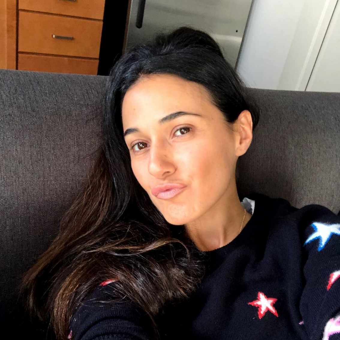hottest-selfie-of-emmanuelle-chriqui-thefappening-cfd-6 Emmanuelle Chriqui Kiss On Selfie