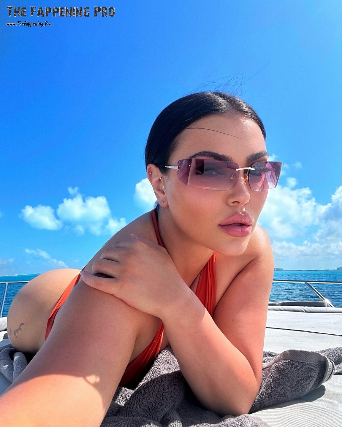 hrush-achemyan-sexy-thefappening-cfd-2 Hrush Achemyan Fappening