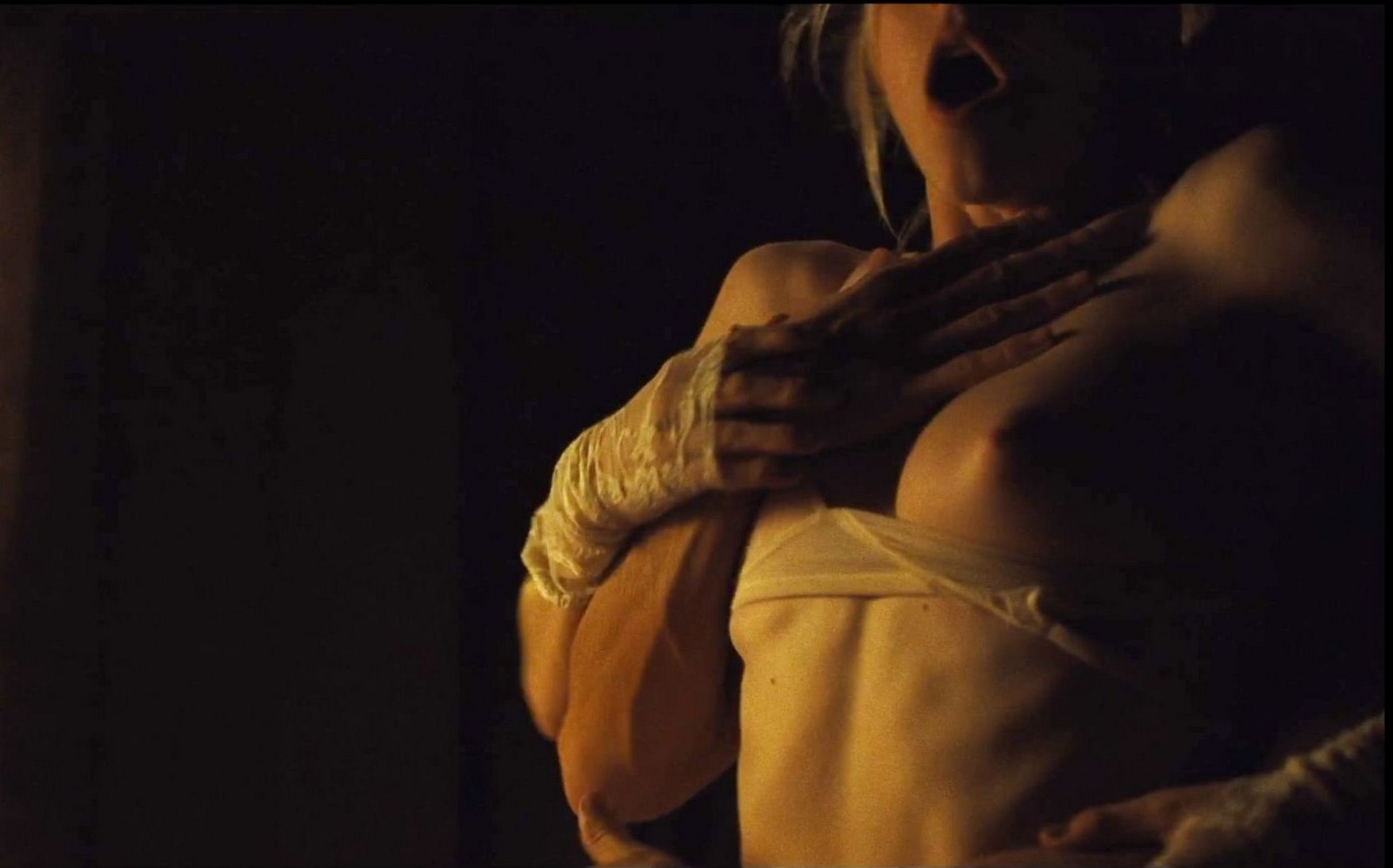 hunter-schafer-nude-thefappening-cfd-6 Hunter Schafer NAked
