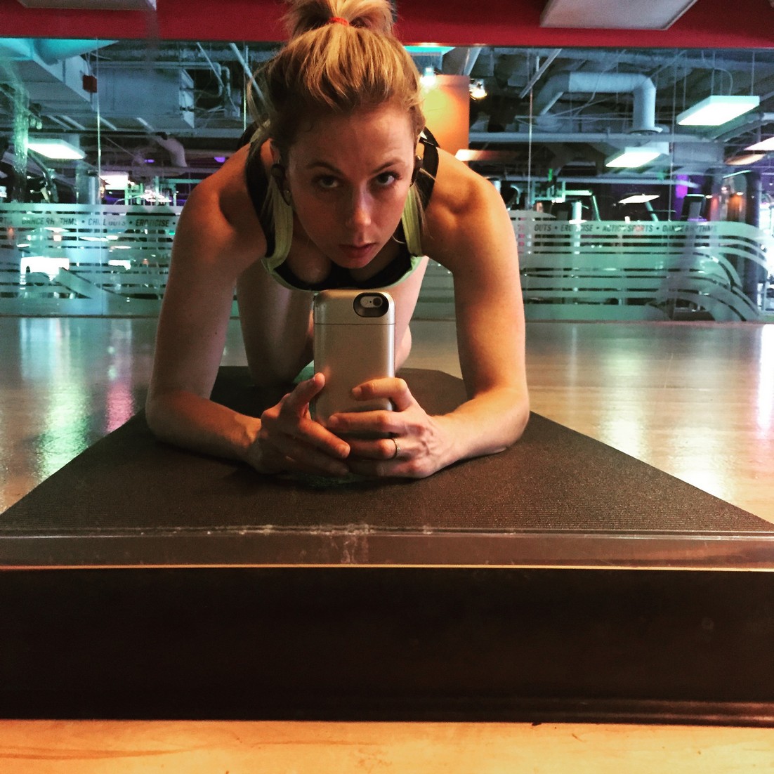 iliza-shlesinger-nude-thefappening-116 iliza shlesinger nude thefappening 116