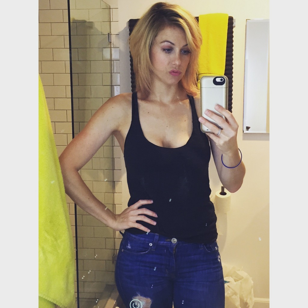iliza-shlesinger-nude-thefappening-123 iliza shlesinger nude thefappening 123