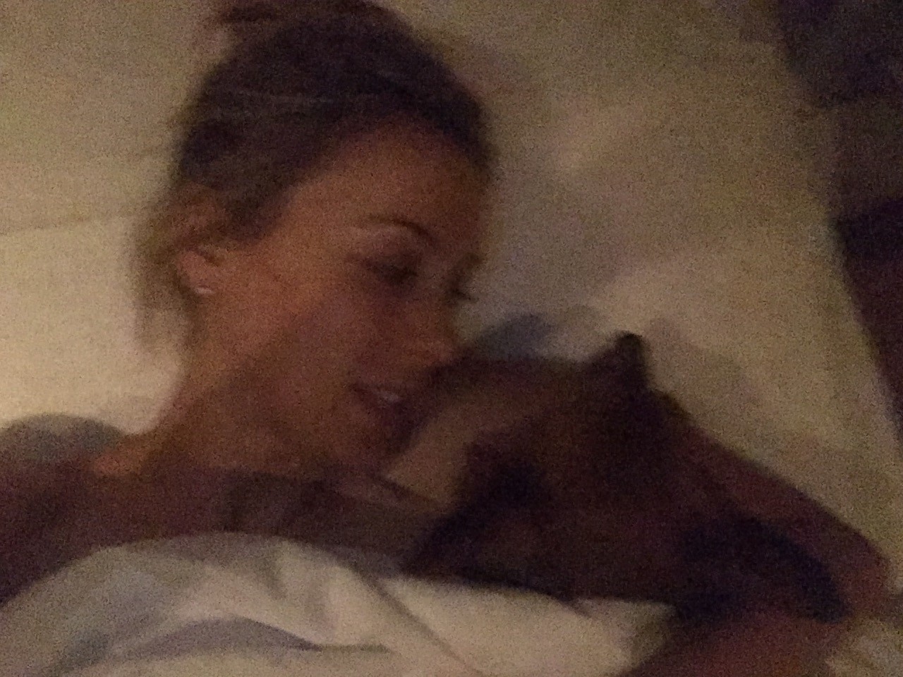 iliza-shlesinger-nude-thefappening-142 iliza shlesinger nude thefappening 142